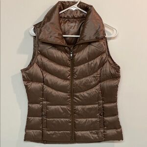 Liz Claiborne brand Womens Brown Puffer Vest size:M
